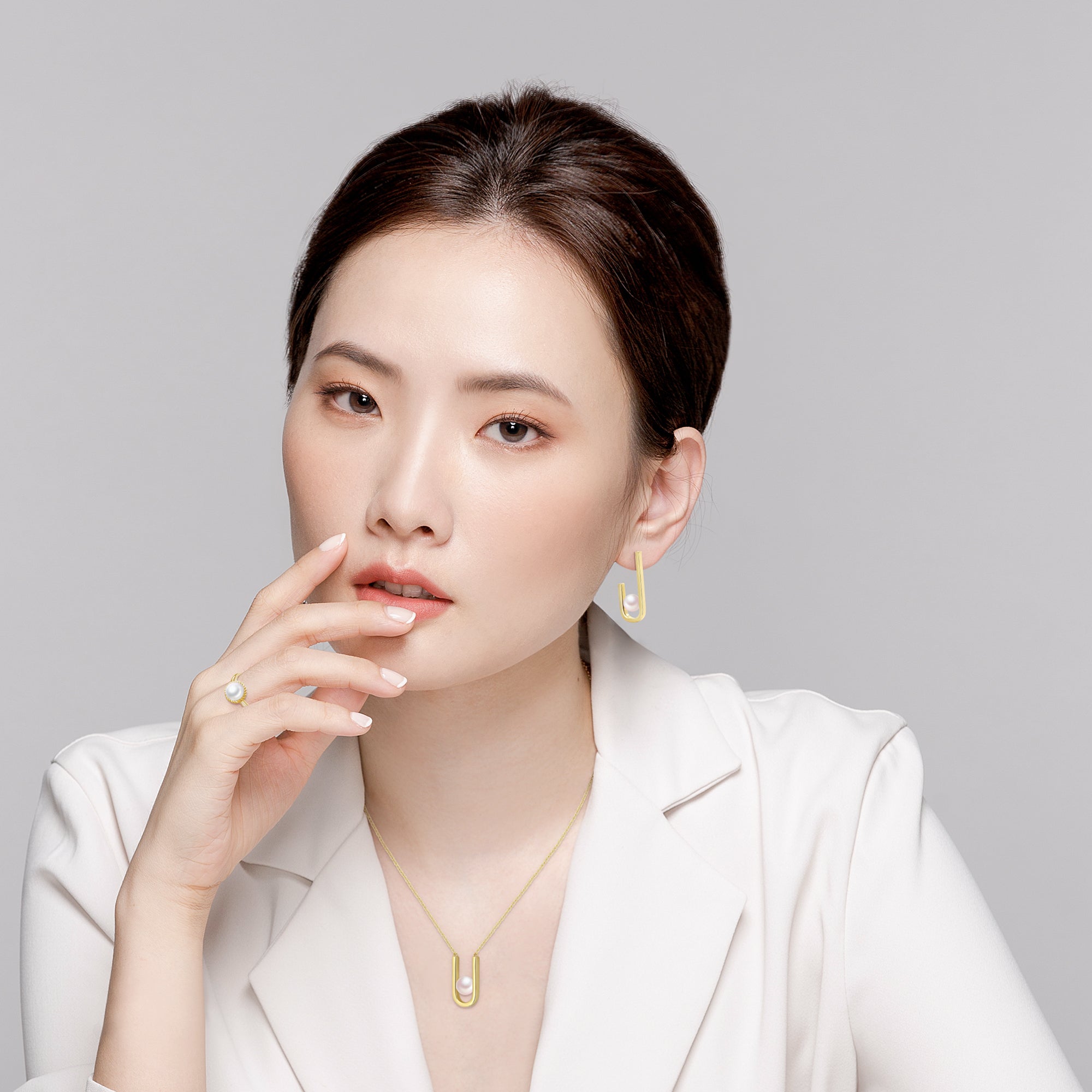 日本Akoya珍珠U型耳飾