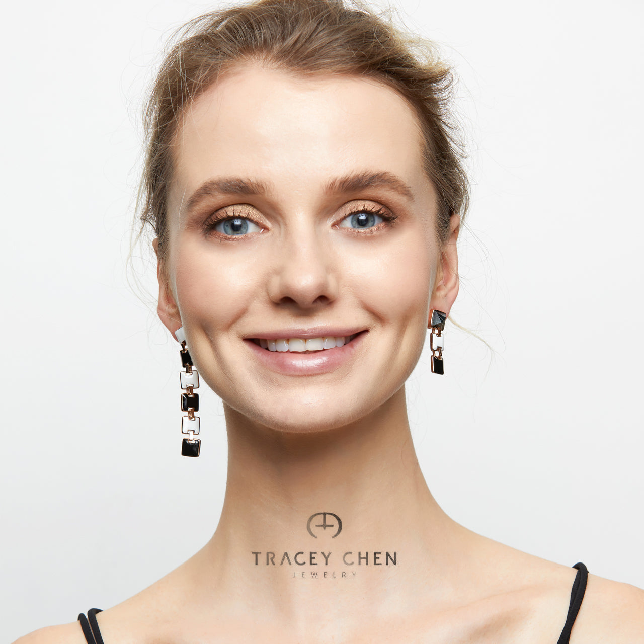 天然インキージェダイトと白エナメルの非対称ロングピアス