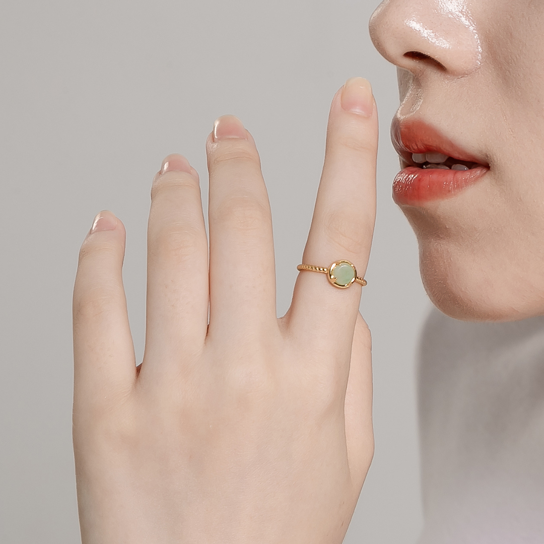 Natural Jadeite Twisted Round Ring