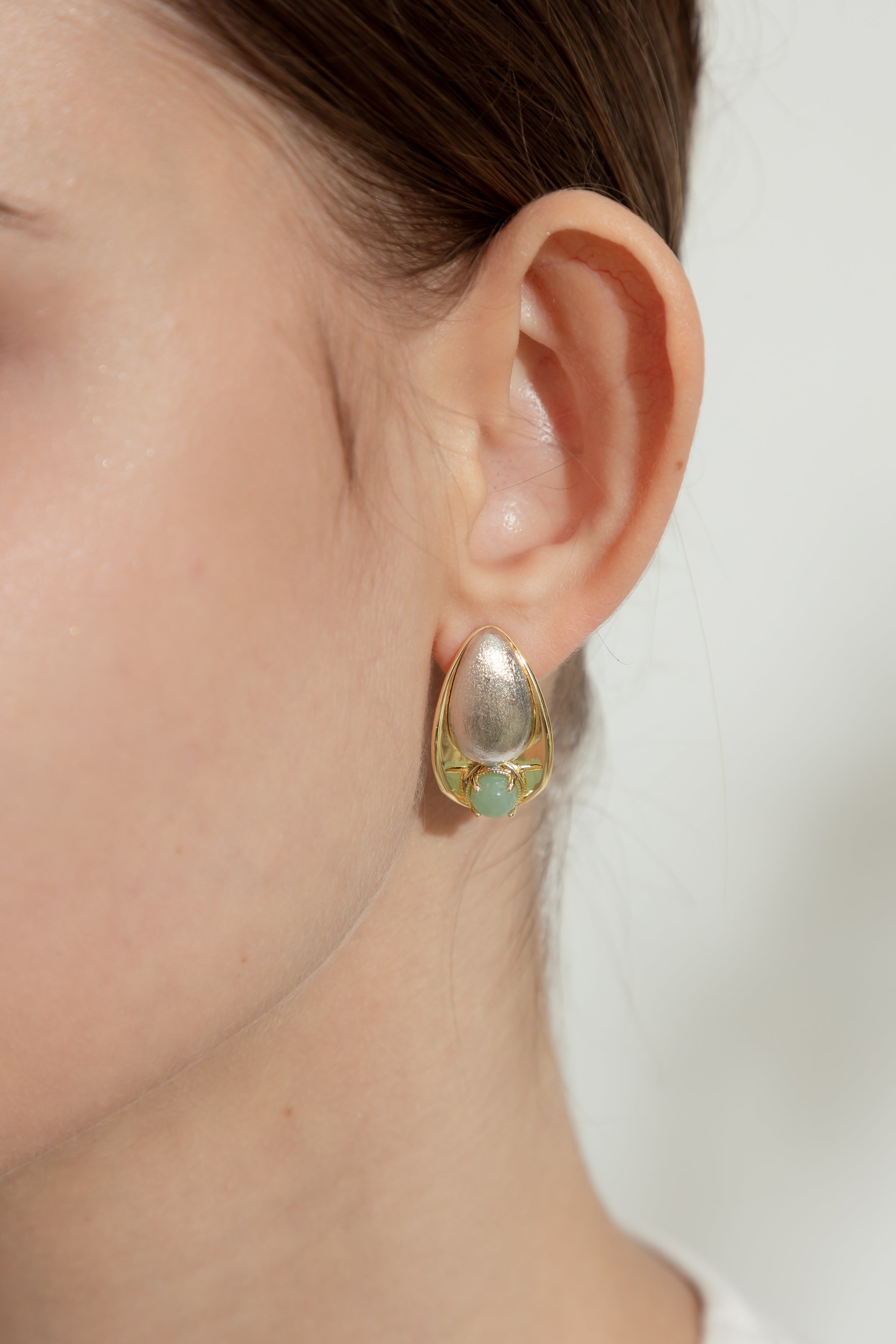 水滴雙色拉絲翡翠小圓餅耳釘