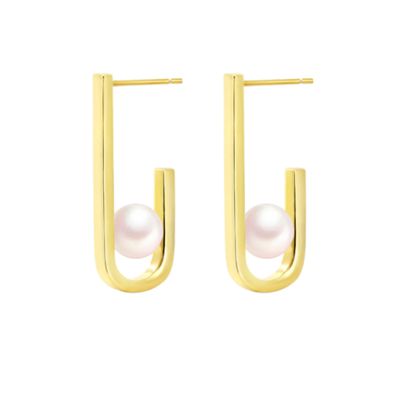 Japanese Akoya pearl U-shaped earrings